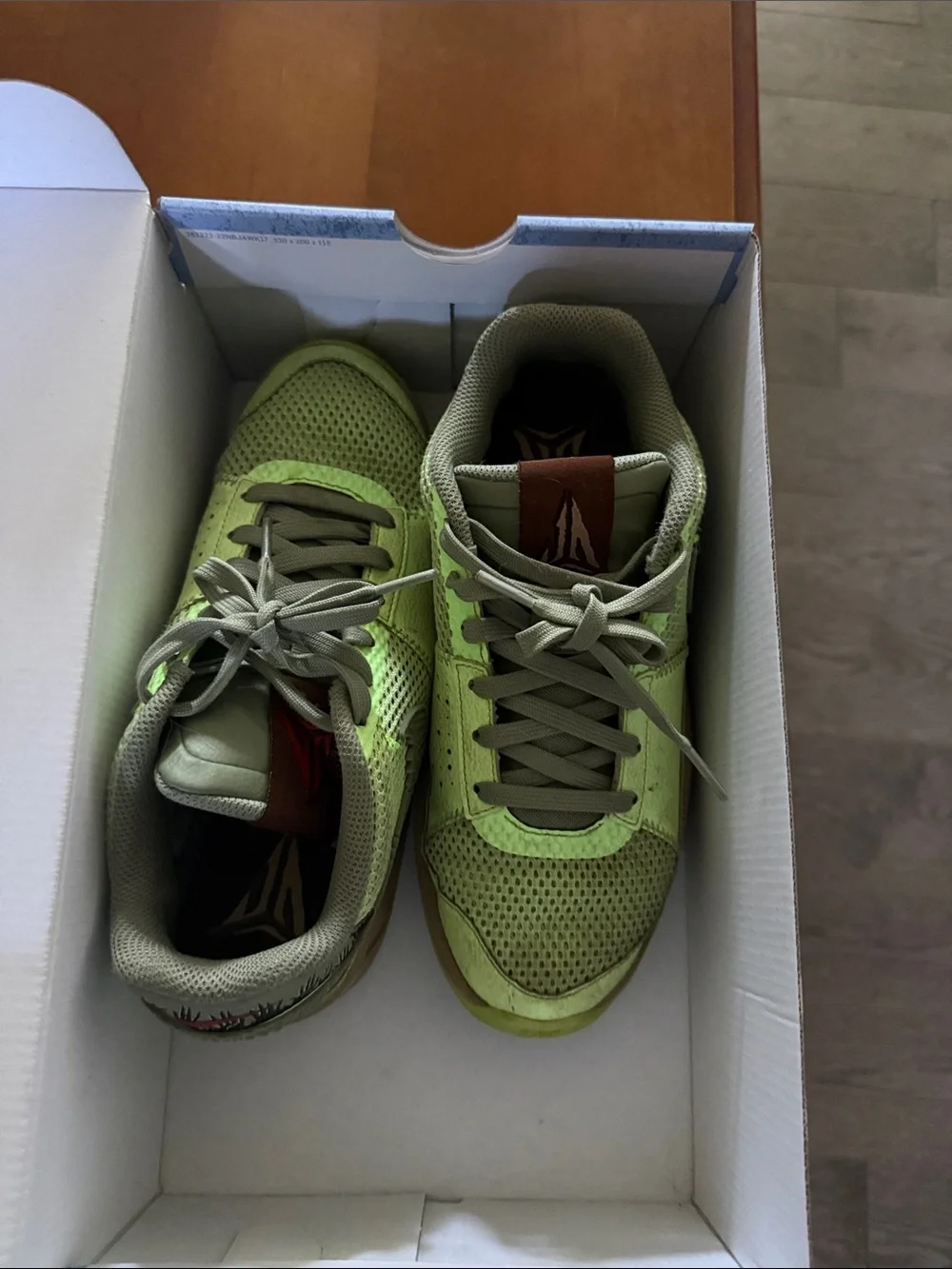Nike Lime Blast / Oil Green / Black Kids Sneakers (Youth)